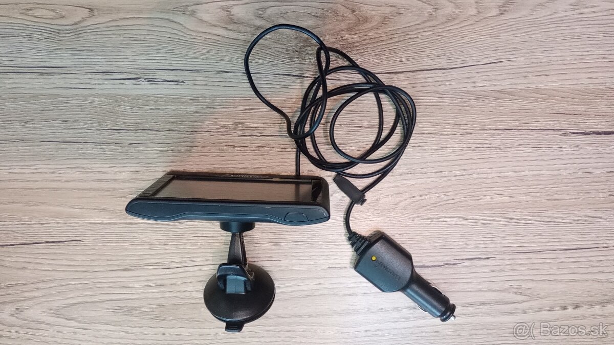 Predám navigáciu Garmin Nüvi 57 LMT - 8