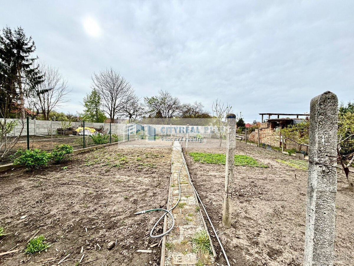 Výrazne znížená cenaPonúkame Vám na predaj dom v Nových Z - 8