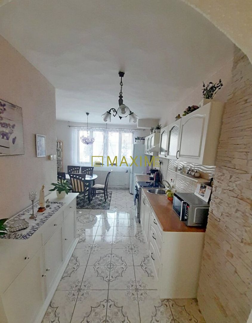 Dvojpodlažný 5 izb rodinný dom v Plaveckom Štvrtku - 8