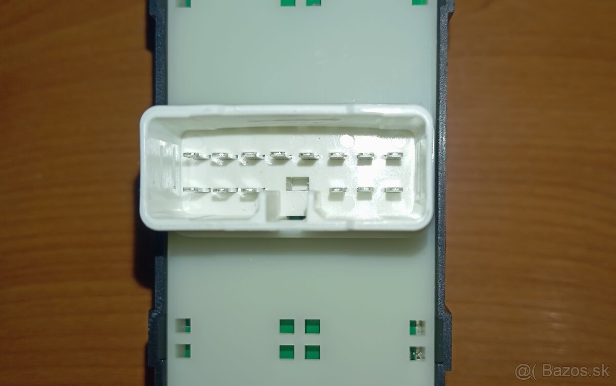 Vypínač sťahovanie okien Hyundai i20 - 8