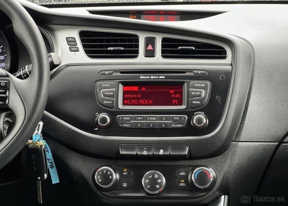 Kia Cee´d 1.4 CVVT LPG KLIMA TEMPOMAT lpg + benzín manuál - 8
