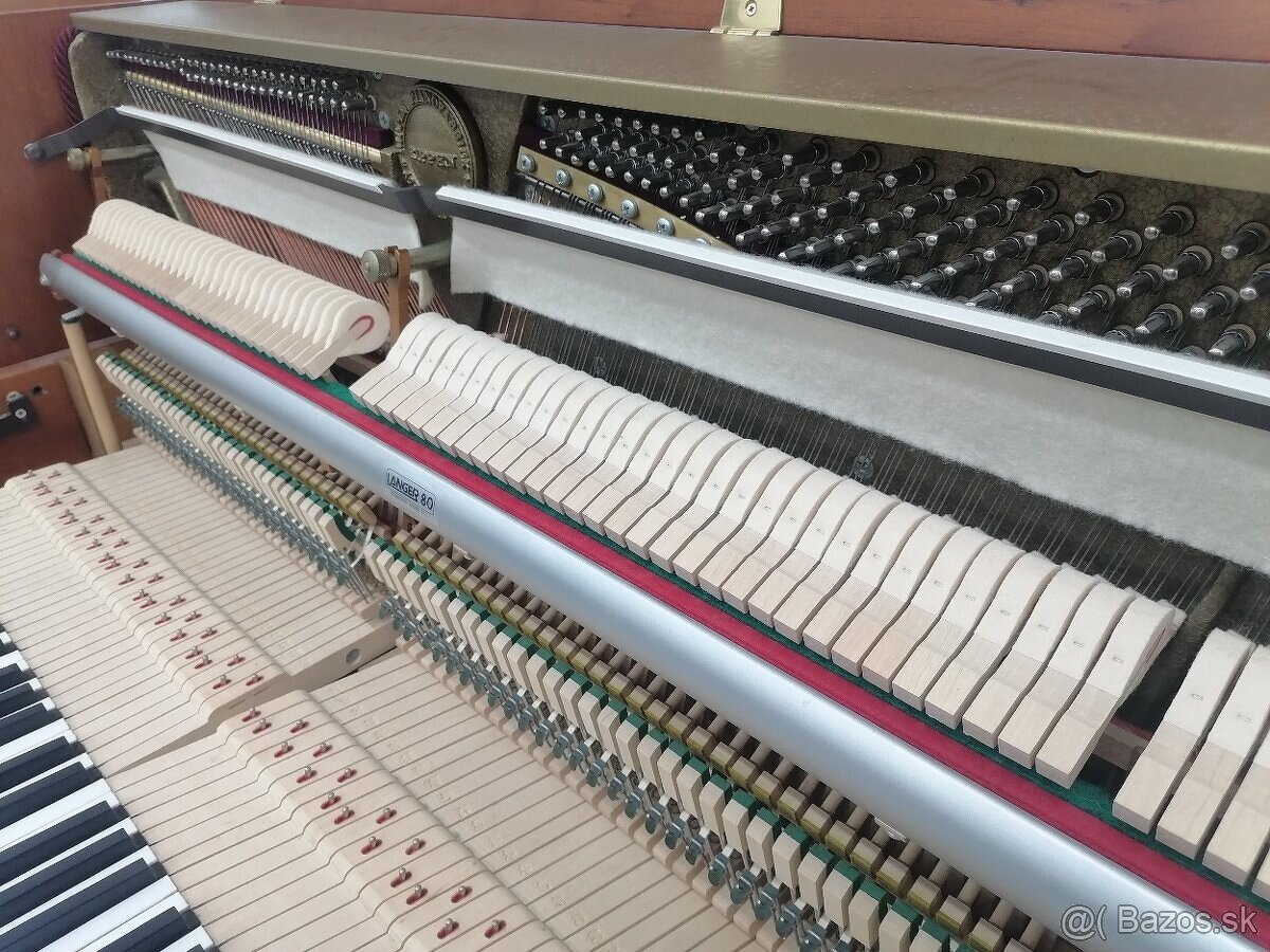Moderné Piano dovoz celá SR - 8