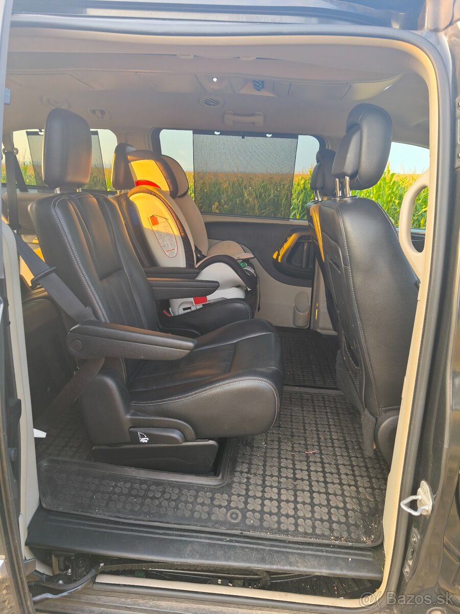 Lancia Voyager 2.8 crdi - 8