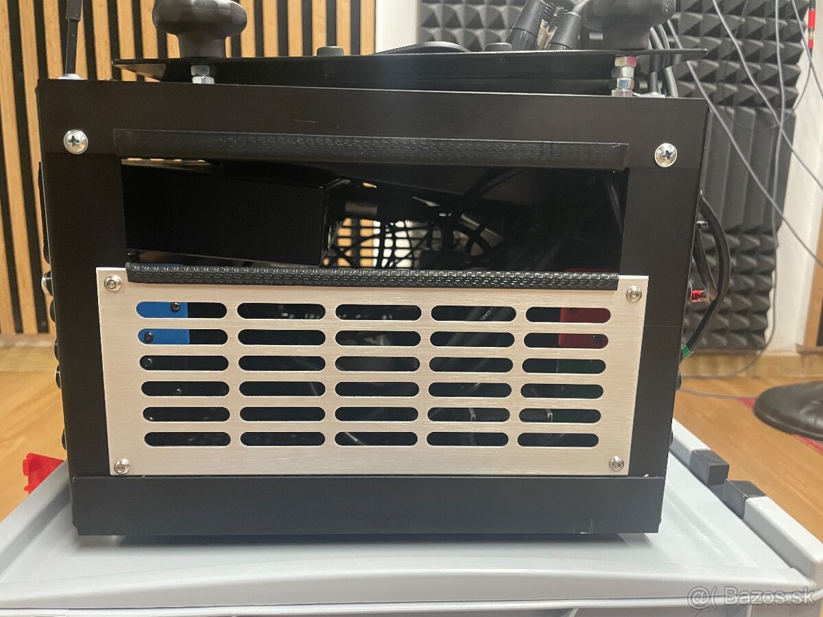 Režie - vč.IN EAR a výstupů do - FoH - 8