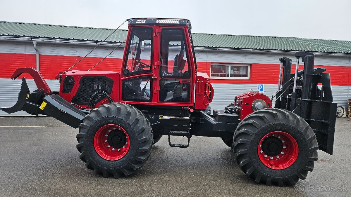 Lesný traktor LT83 - 8