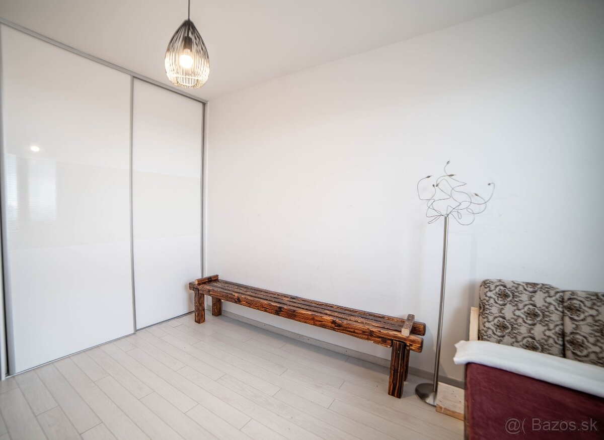 Predaj priestranného 3 izbového bytu 76 m² - 8