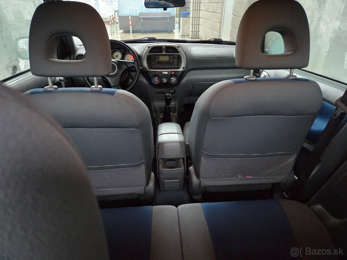 Ponúkam na predaj Toyota RAV4 - 8