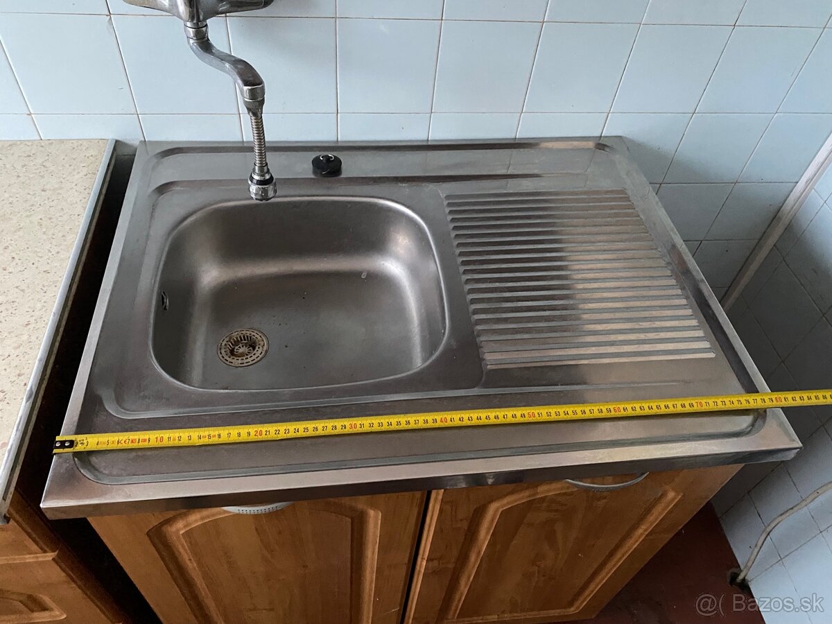 Kuchynská linka - 8