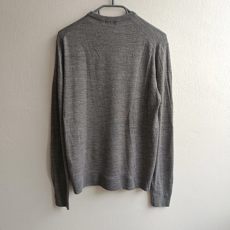 Uniqlo 100% vlnený sveter s okrúhlym výstrihom tenký svetrík - 8