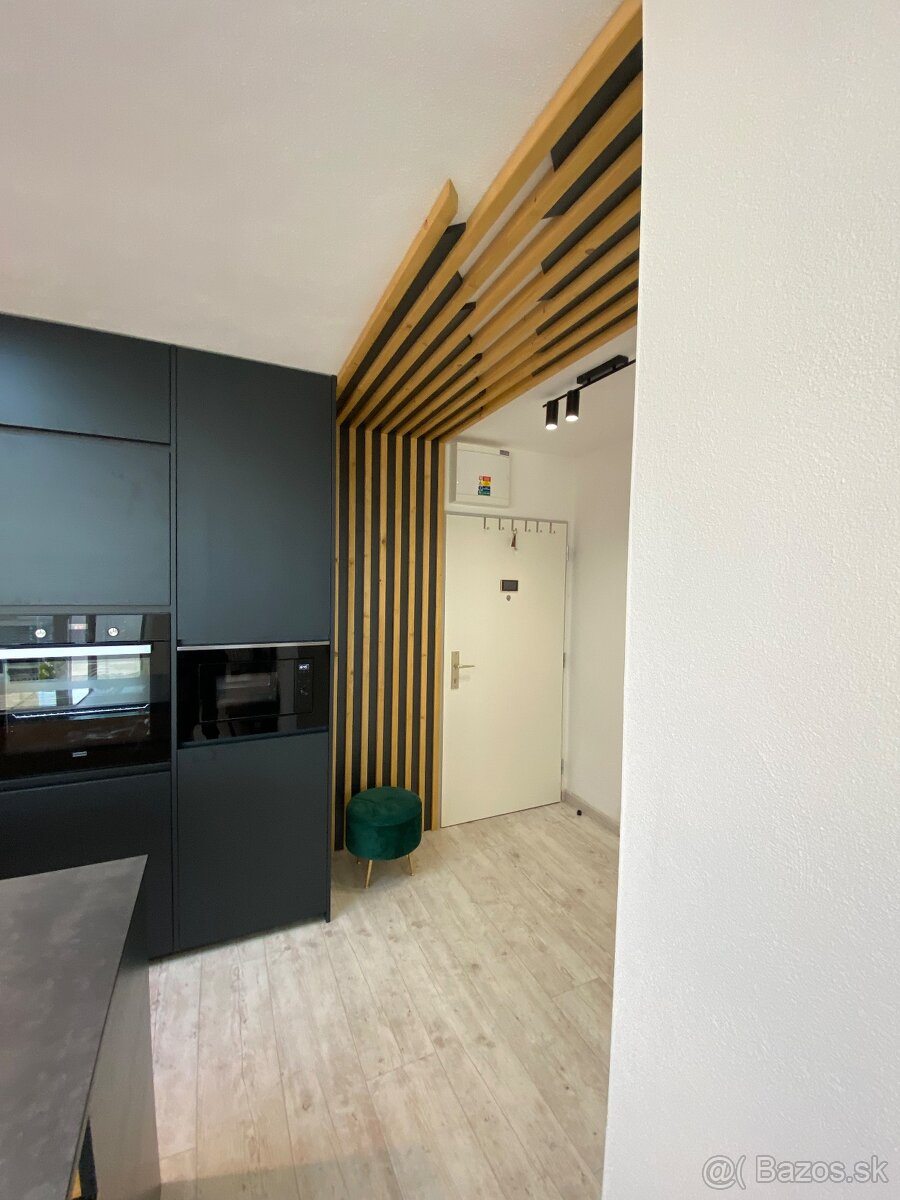 Moderný 2i byt s 19m2 terasou na najvyššom poschodí, klimati – foto 10