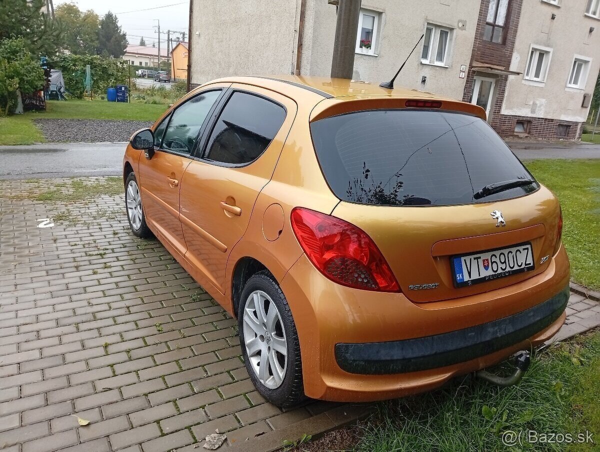 Peugeot 207 1.6 HDi GT 80 kW - 8