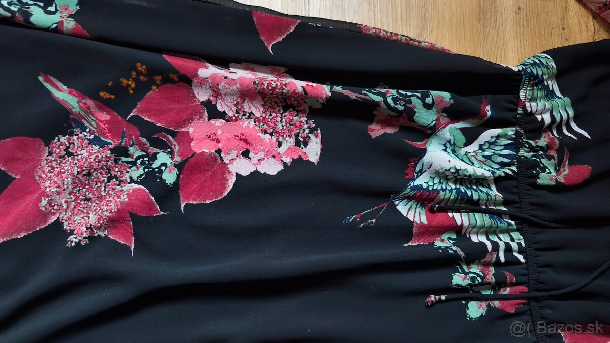 Čierne vzorovaná šaty - 8