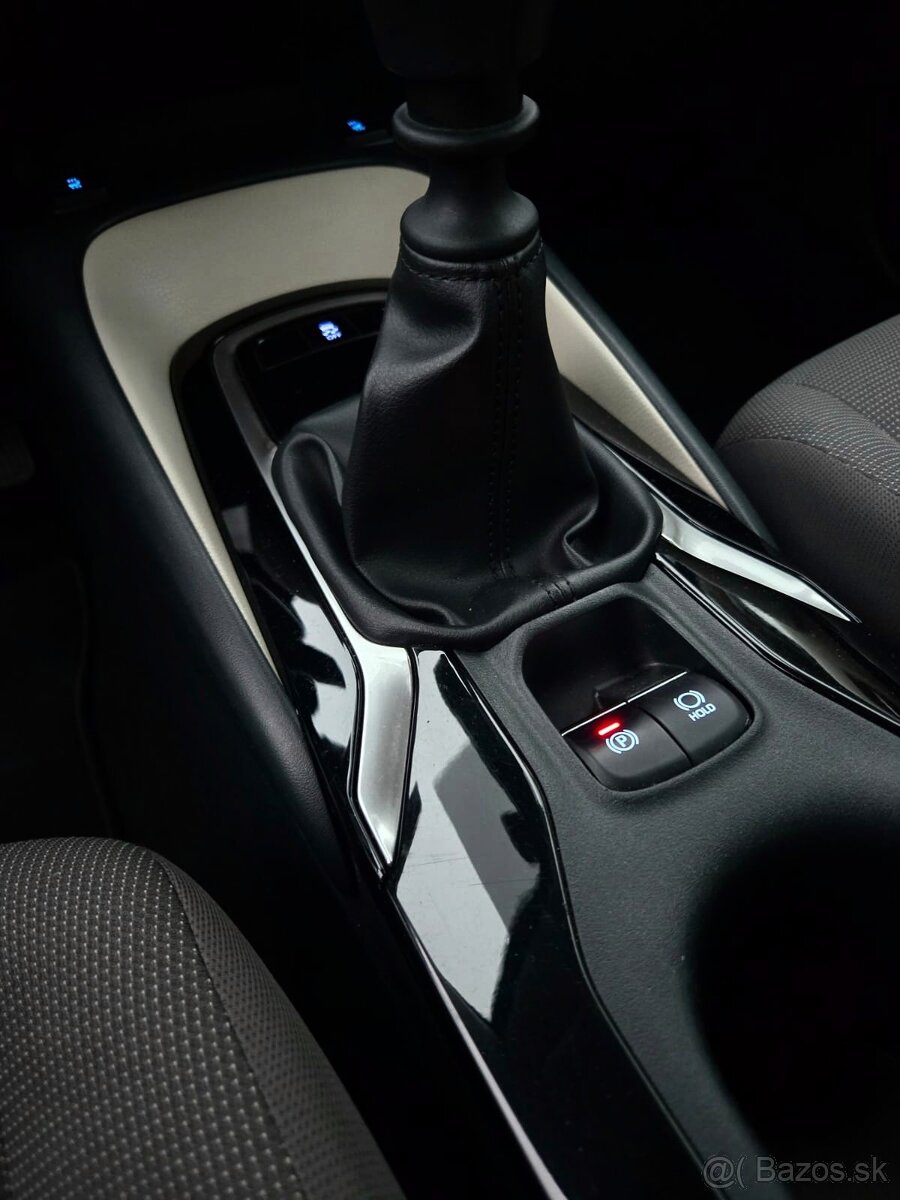 Toyota Corolla 1.6 VVTi Comfort+Style+Tech - 8