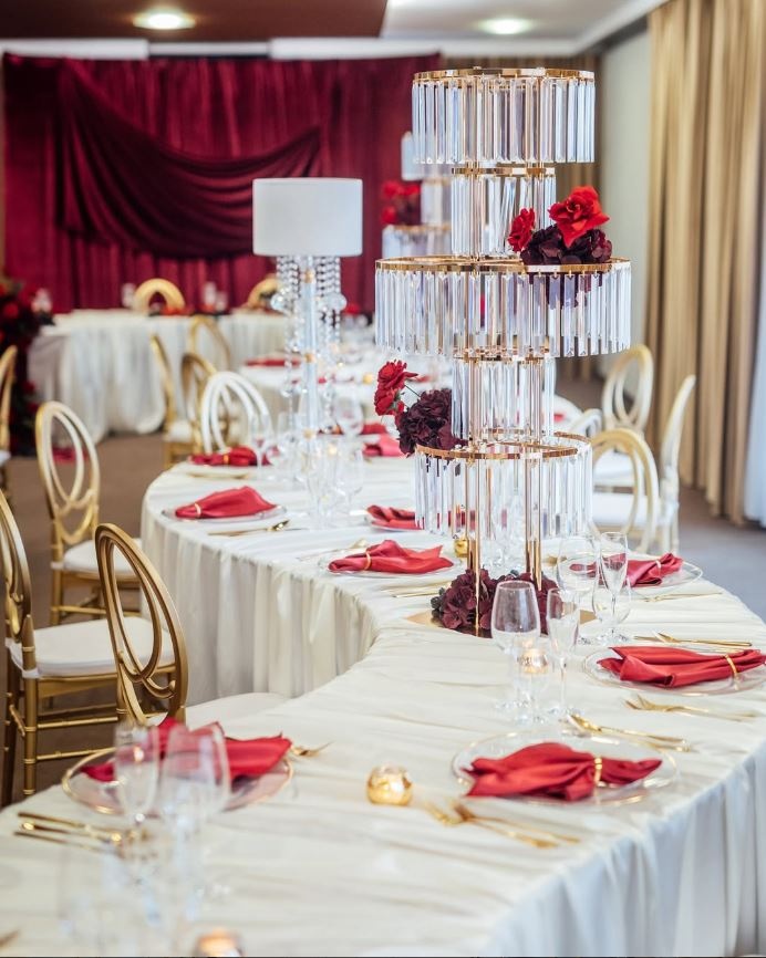 Chiavari stolicky , okruhle stoly , oblukove stoly - 8