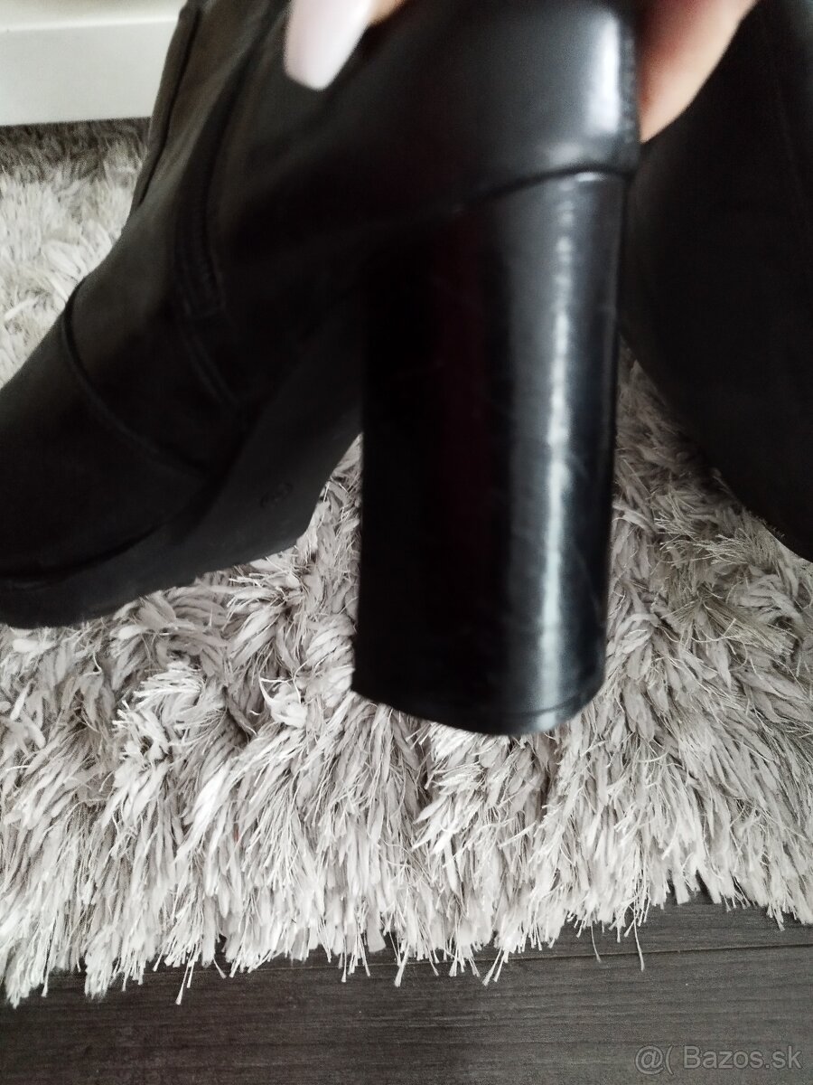 Kožené čižmy zn. Solo Femme 39 - 8