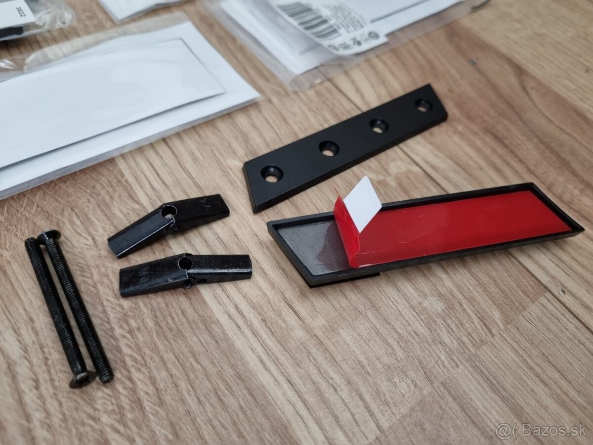 Napis logo znak AUDI na kufor / masku / blatniky - 8