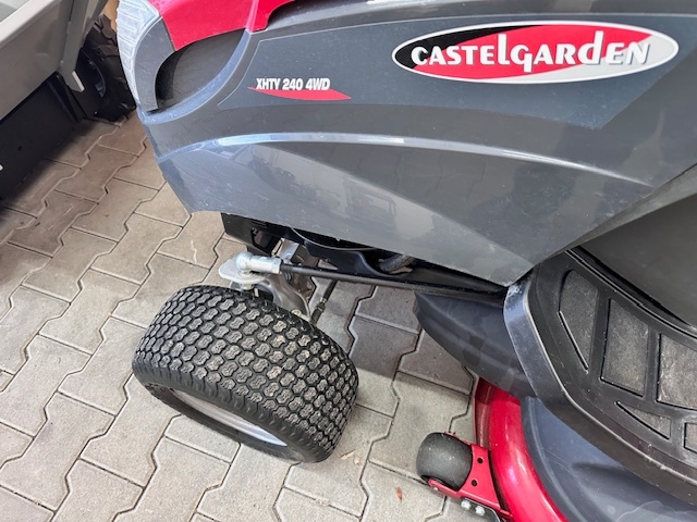 Traktorová kosačka Castel Garden XHTY 240 4WD - 8