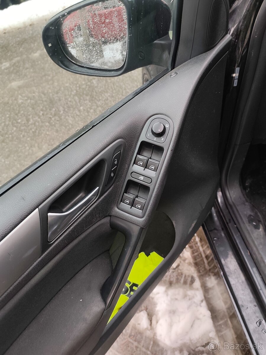 Volkswagen Golf 6 2,0TDI 81kw - 8