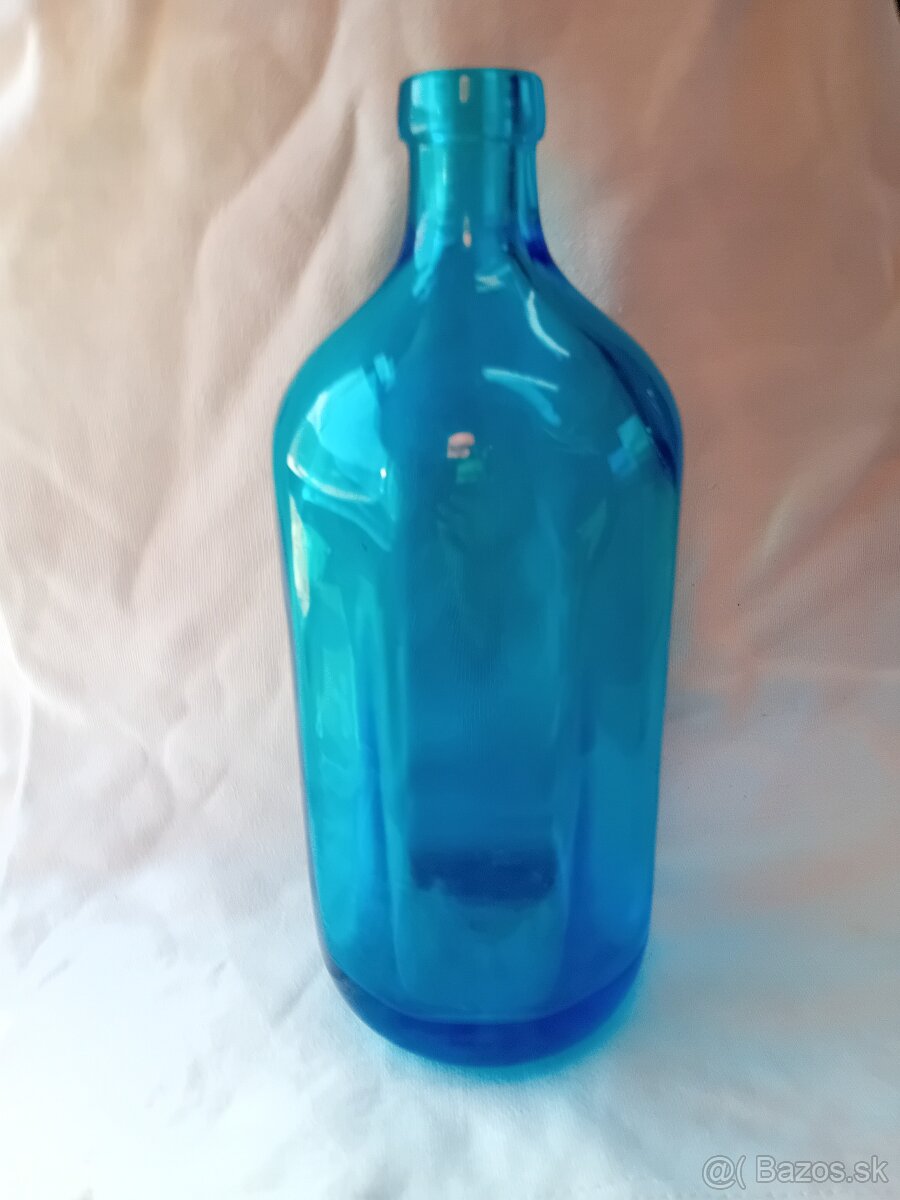 Fľaša Pepsi- Pakistan + sifonka + pohár Coca Cola + kyselka - 8