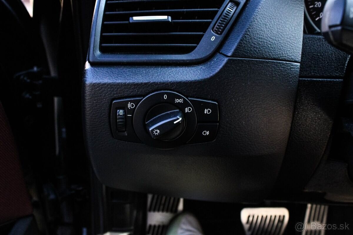 BMW X1 xDrive 23d A/T 150KW - 8