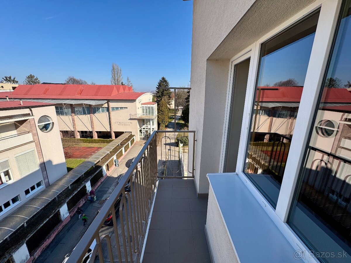 3-izbový byt s balkónom v centre Piešťan - 8