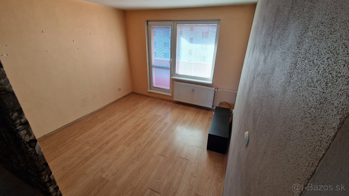 Vráble, Lúky, 3i byt, 74 m2, loggia, rekonštrukcia - 8