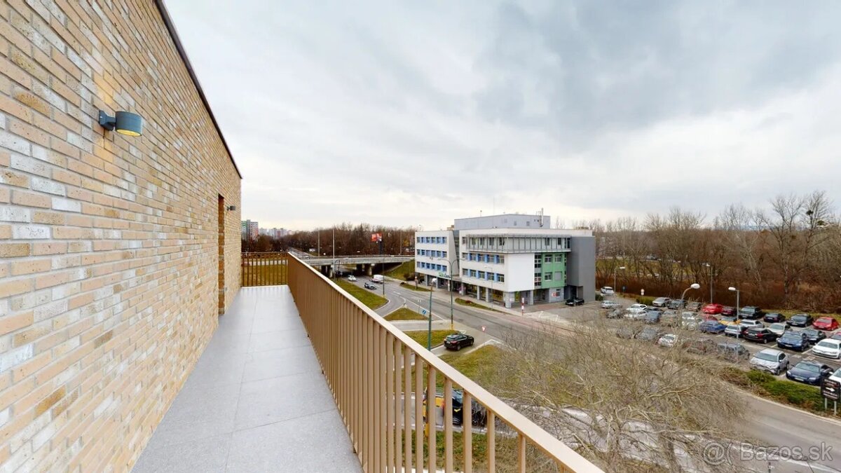 Realitný kancelária REALADR s.r.o. - 8