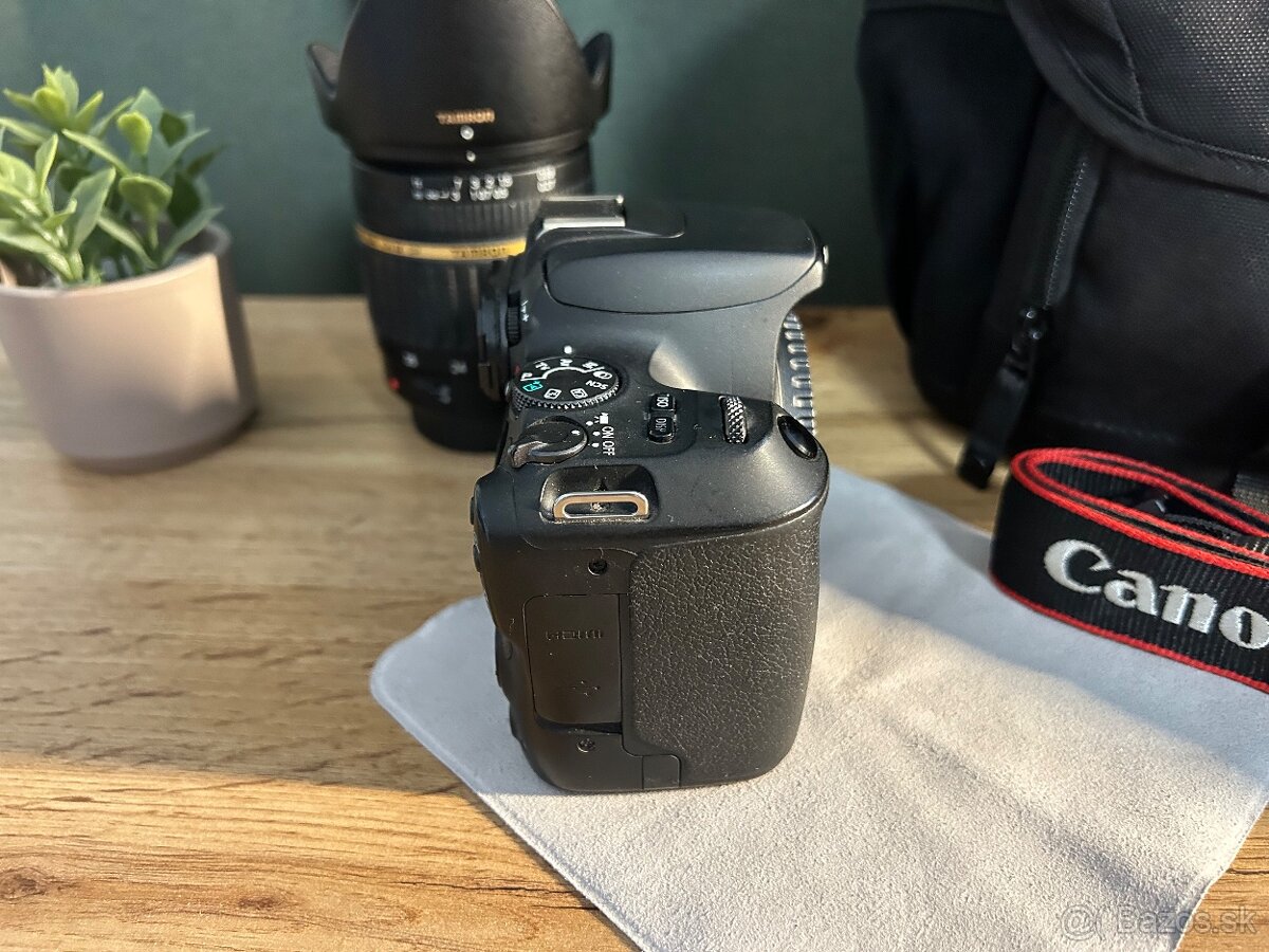 Canon 200D + 17-50mm f/2.8 + taška (rezervovaný) - 8