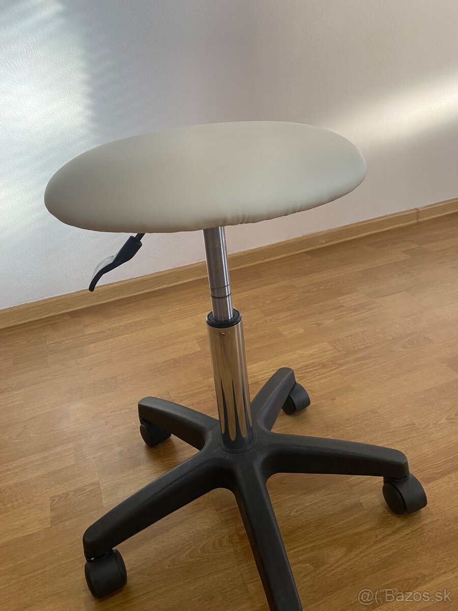 Kozmetická sada – lehátko, lampa s lupou a stolička - 8