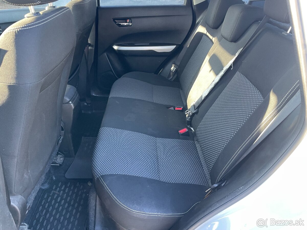 SUZUKI VITARA 1,6DDiS 88kw 4X4 Tažné bez koroze 2015 - 8