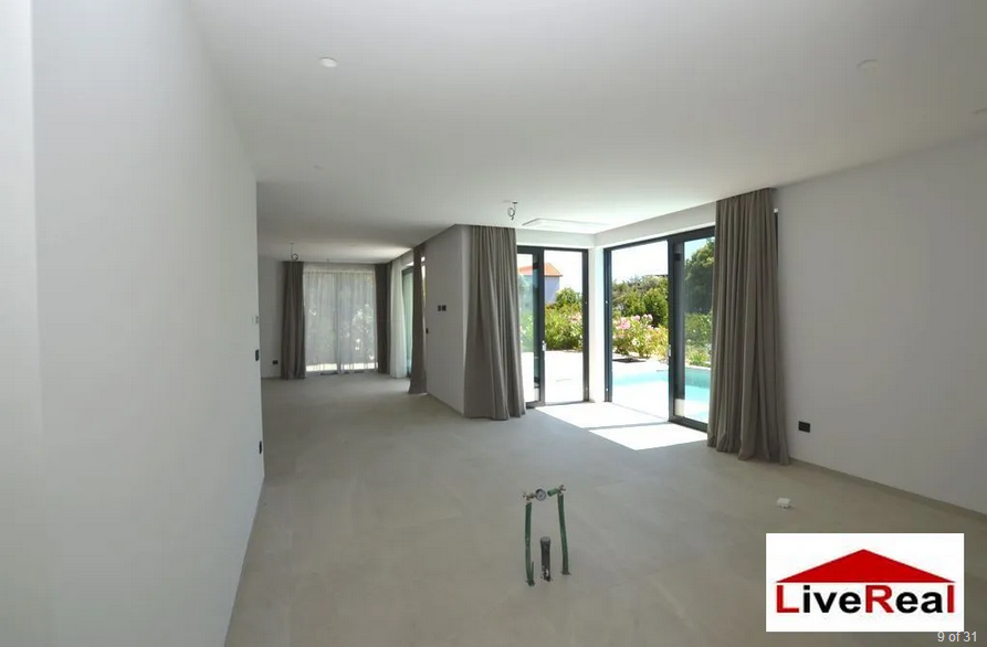 SUKOŠAN, VILA NA PLÁŽI S BAZÉNOM - 8