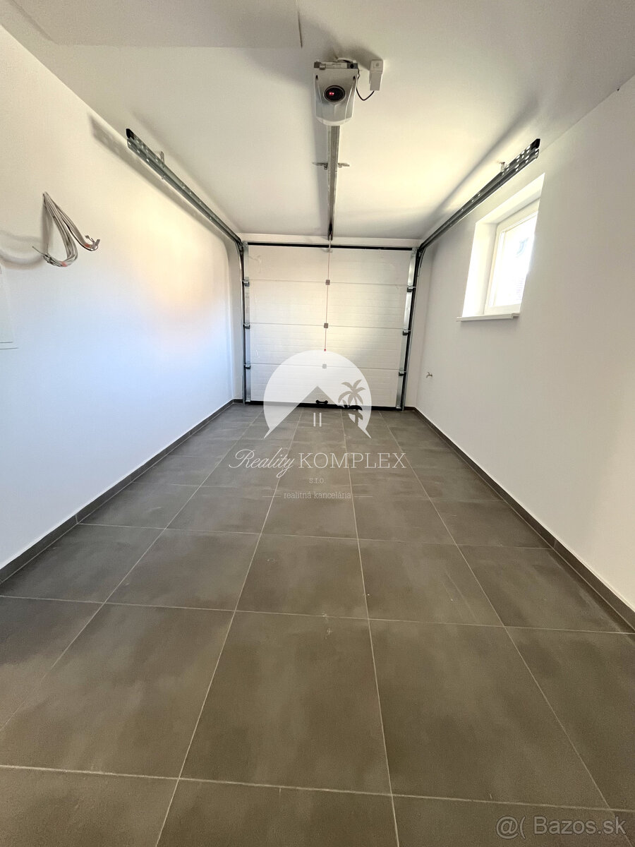 Reality KOMPLEX s.r.o., Vám ponúka na predaj moderný 4-izbov - 8