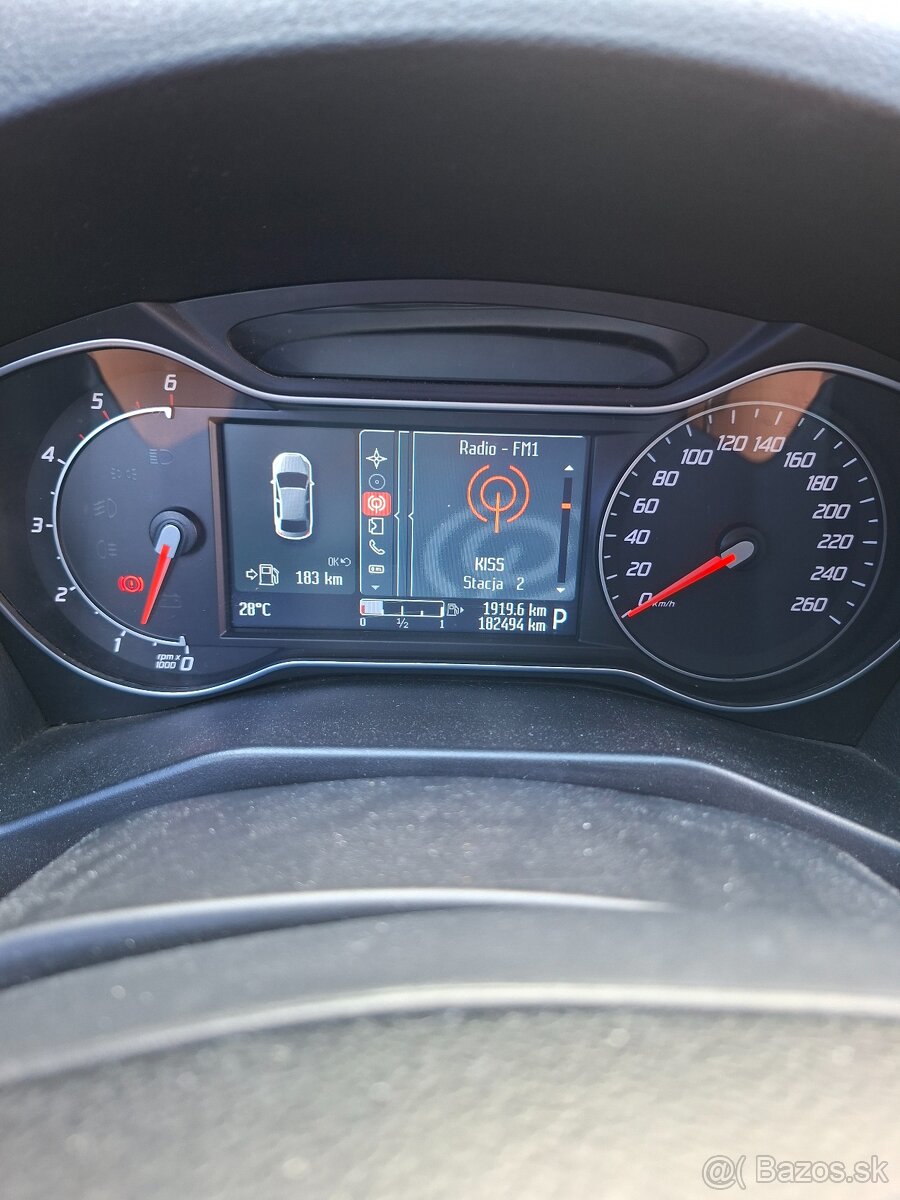 Ford mondeo combi 2L 120kw r.2011 - 8