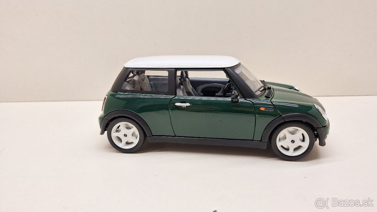 1:18 MINI COOPER AUTODROM - 8