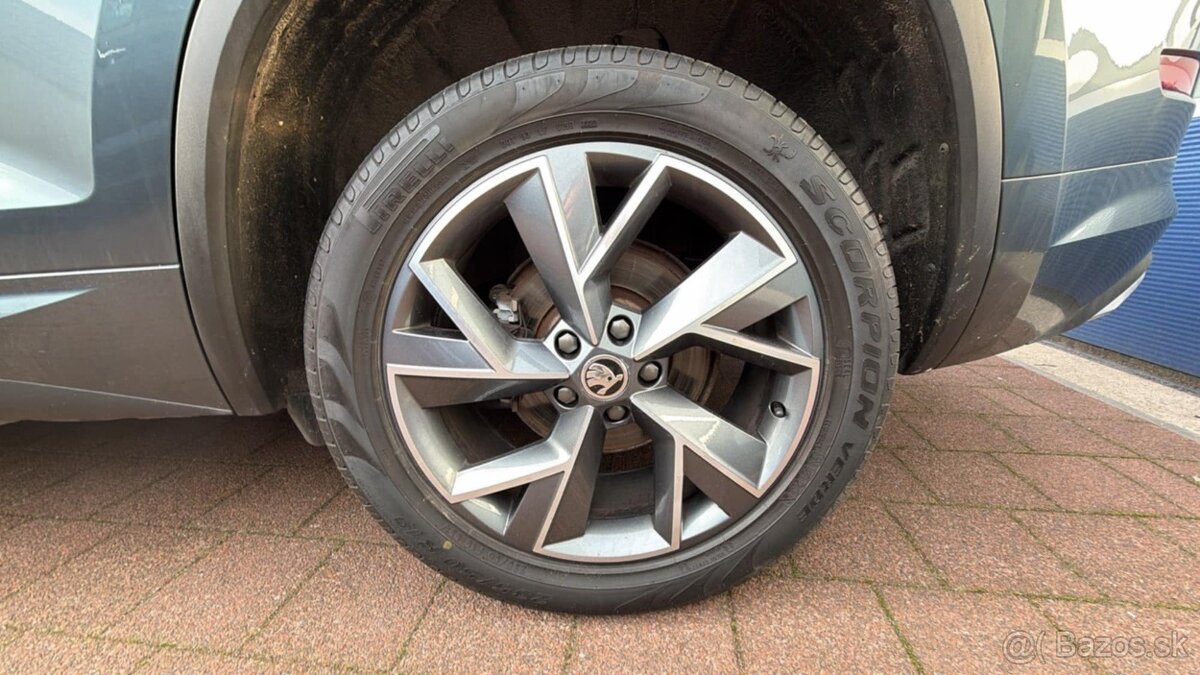 ŠKODA KODIAQ SPORTLINE - 8