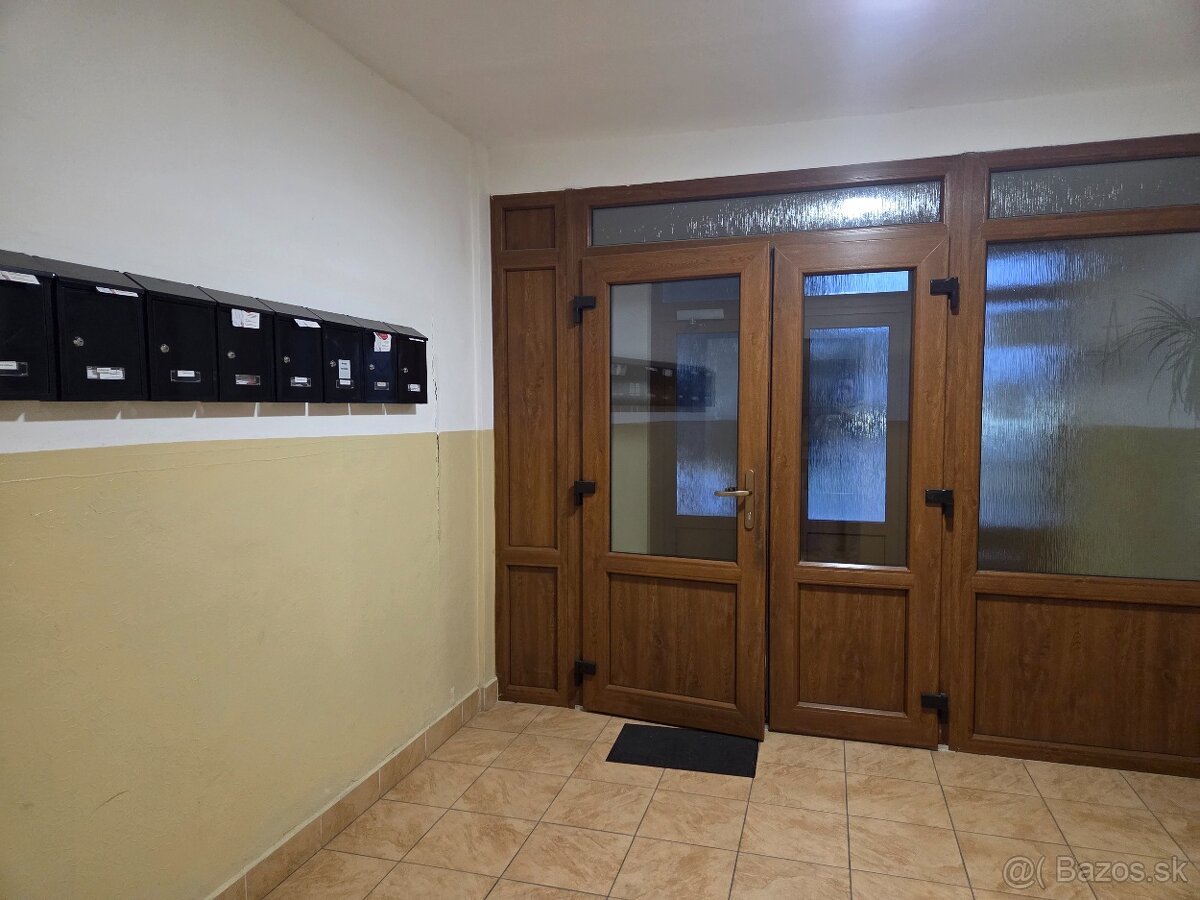 2 izbový byt v pôvodnom stave, Sokolská ul., Senec - 8