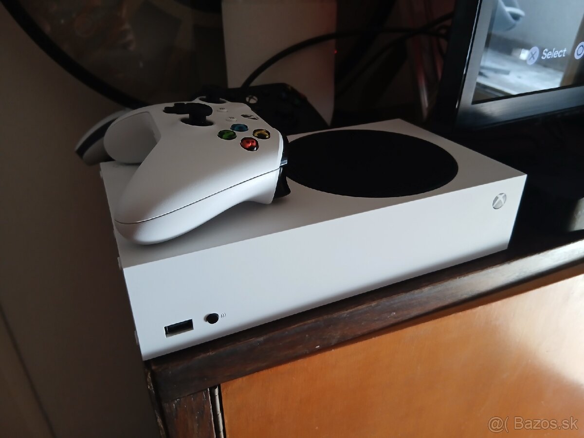 Xbox Series S ( 2 controller) - 8