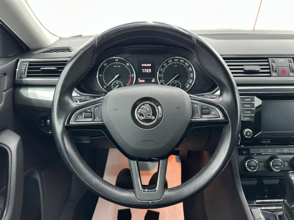 Superb Combi 2,0 TDI Style 110kW - 8