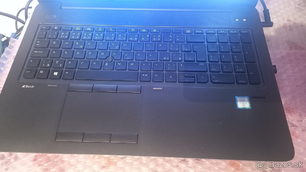 HP ZBOOK 15 G3 - 8