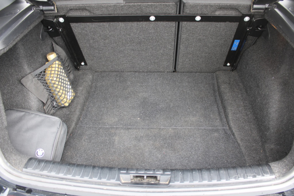 BMW 116 1,6 i 16V 85 kW - 8