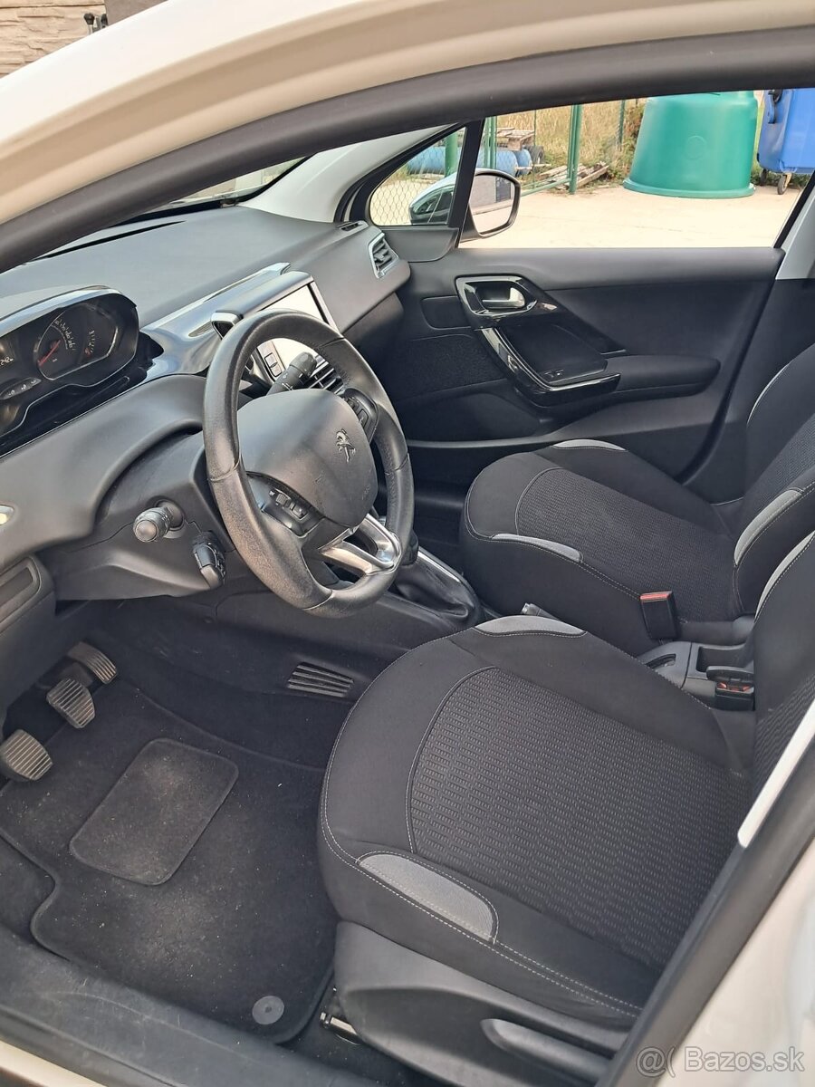 Predam peugeot 208 - 8