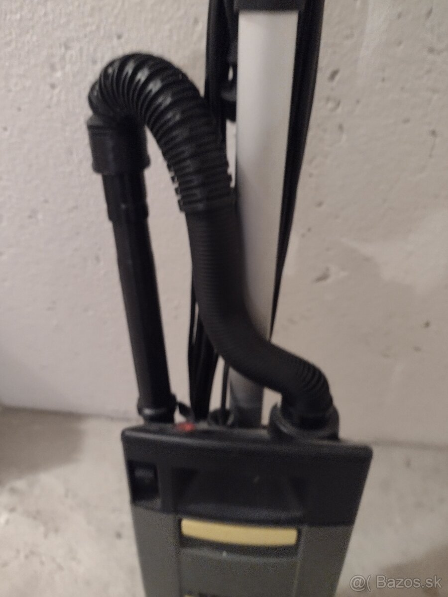 KARCHER PROFESIONAL - 8