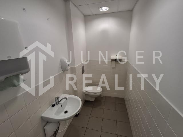 Na prenájom komerčný priestor v Podnik. inkubátore v Rožňave - 8