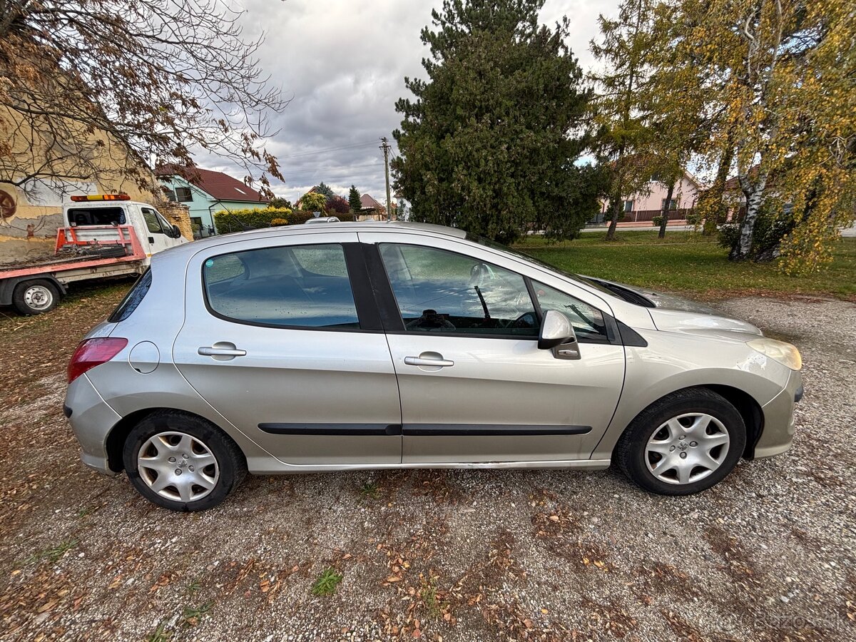 Peugeot 308 1.6 HDi (2008) - 66kW - 8