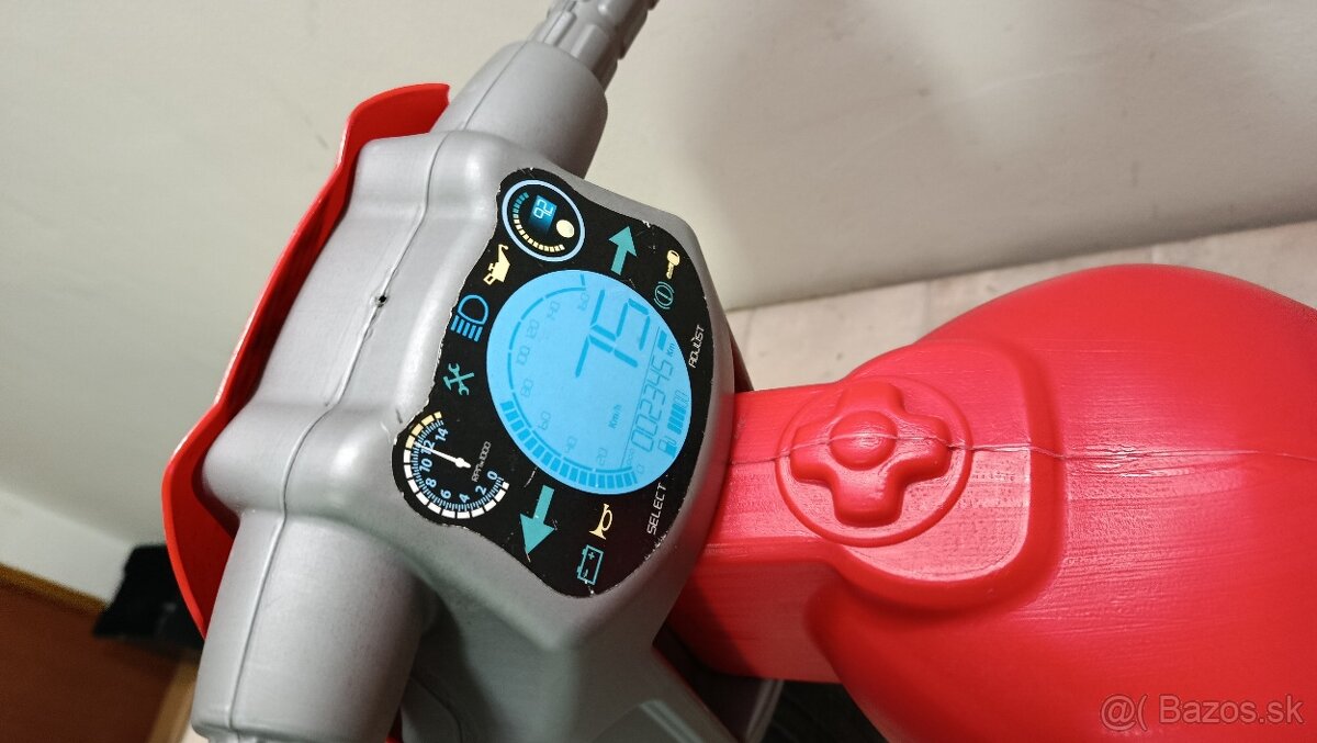 Motorka červená - odrážadlo - 8