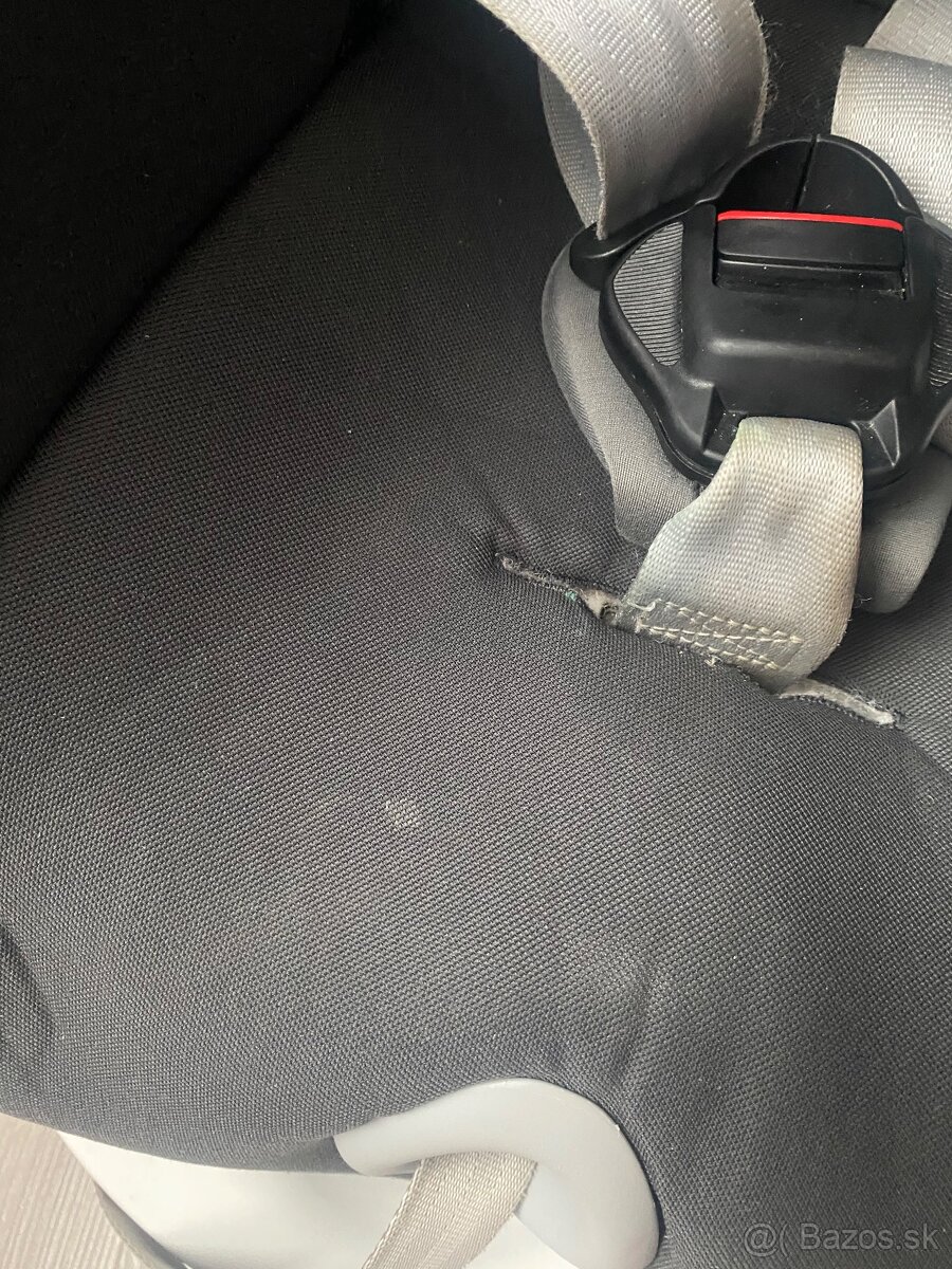 Predám otočnou auto sedacku Britax römer - 8