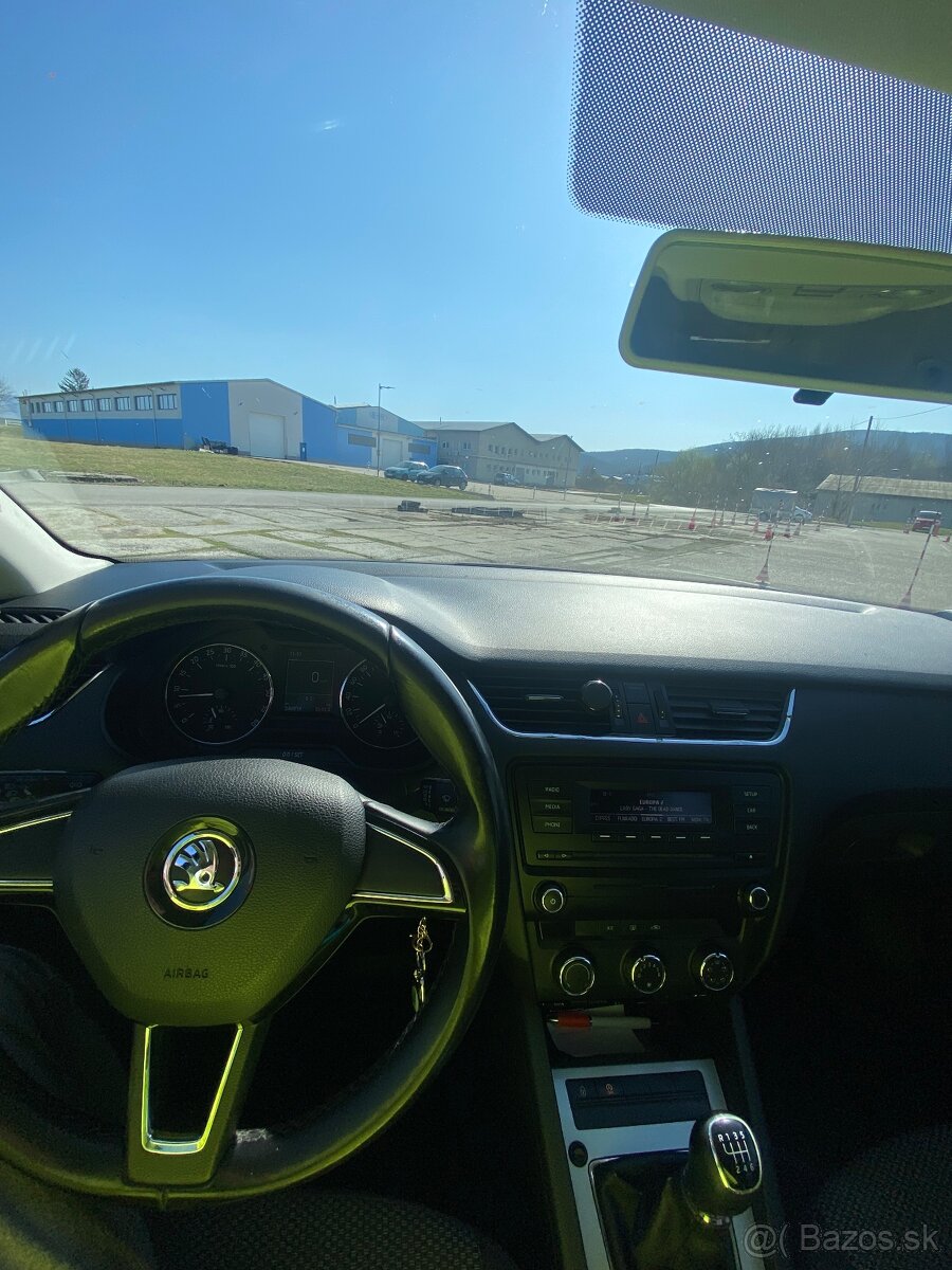 Škoda Octavia 3 combi 2.0TDI 110KW - 8