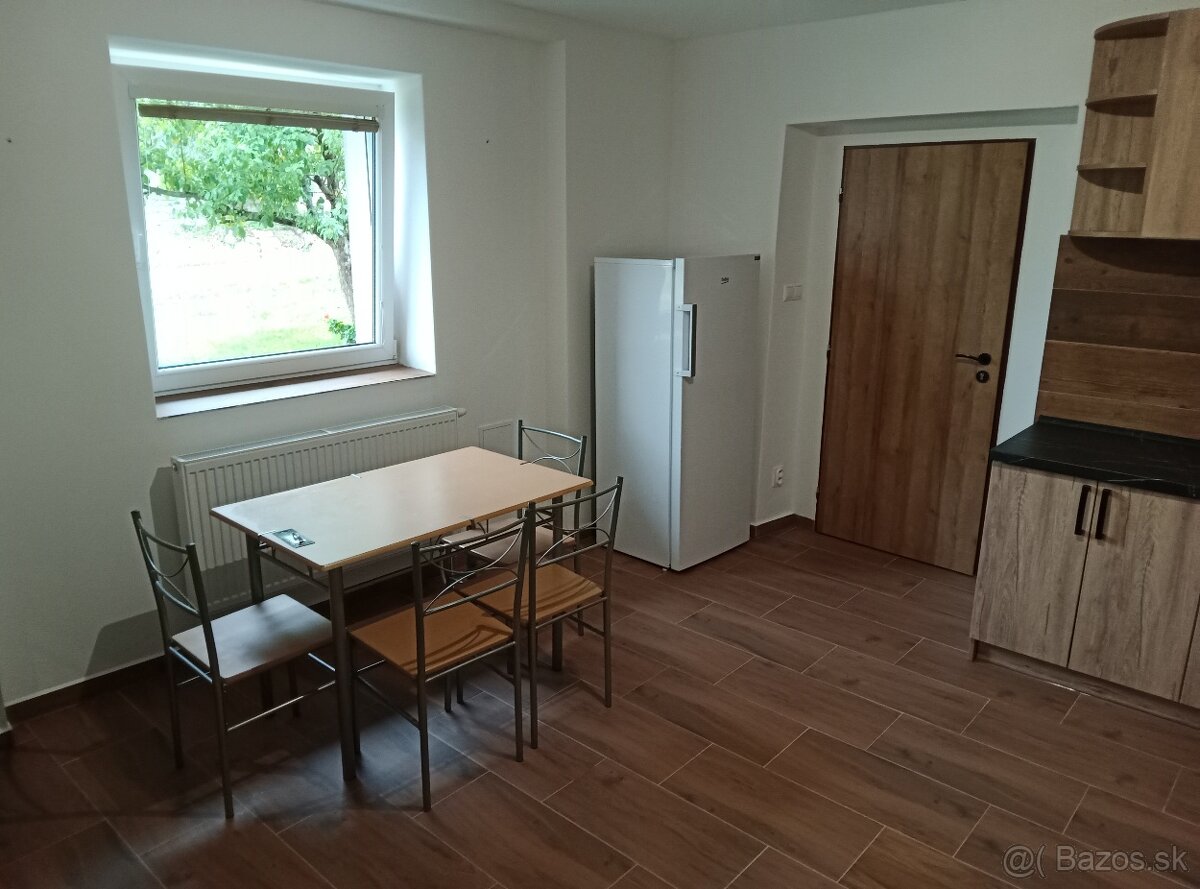 Časť rodinného domu v Žakovciach - 8