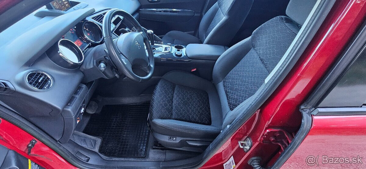 Peugeot 3008 1.6 e-HDi FAP STT Style BVMP6 - 8