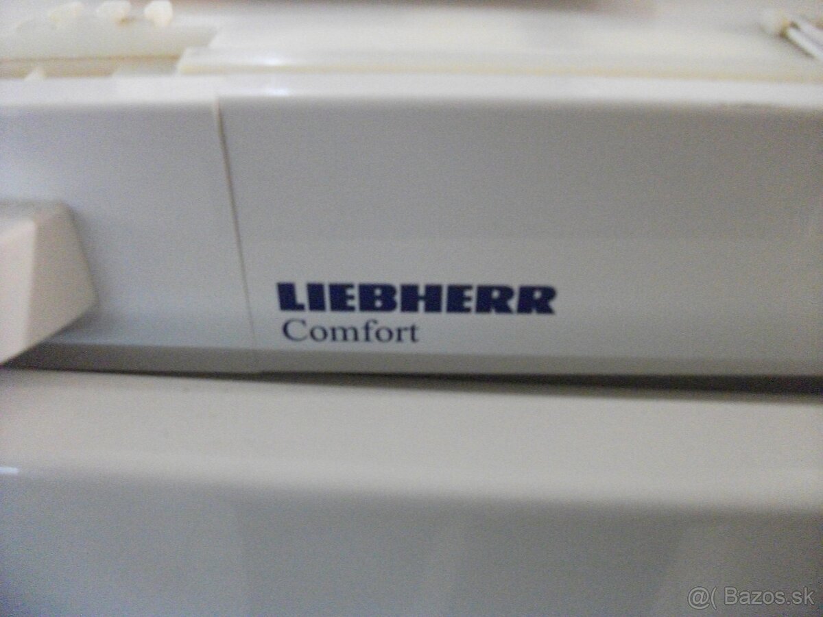 Pekná,zachovalá chladnička s mrazákom zn.LIEBHERR. - 8